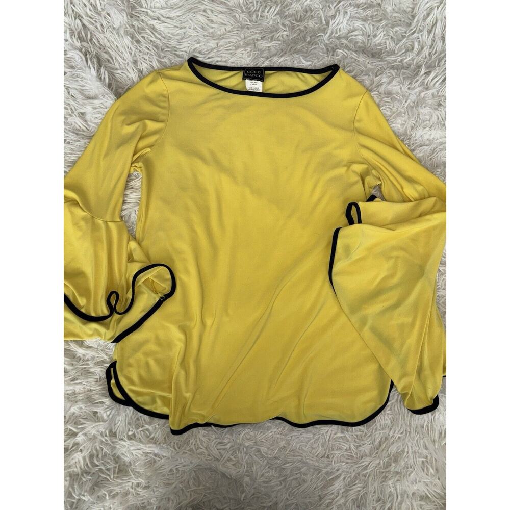 Coco Blanco women's sz. S lemon yellow (blue trim) flare sleeves top. So pretty